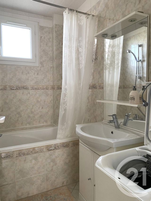 Appartement F3 à vendre - 3 pièces - 52.58 m2 - MONTROUGE - 92 - ILE-DE-FRANCE - Century 21 Ld Immobilier